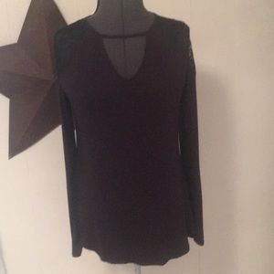 💐Maurice’s Lace Shoulder Top💐